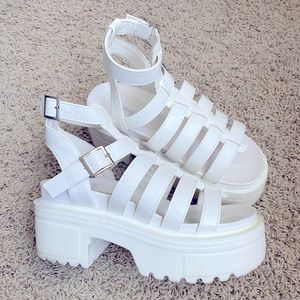 Nasty Gal Coming of the Cage Pleated Sandals